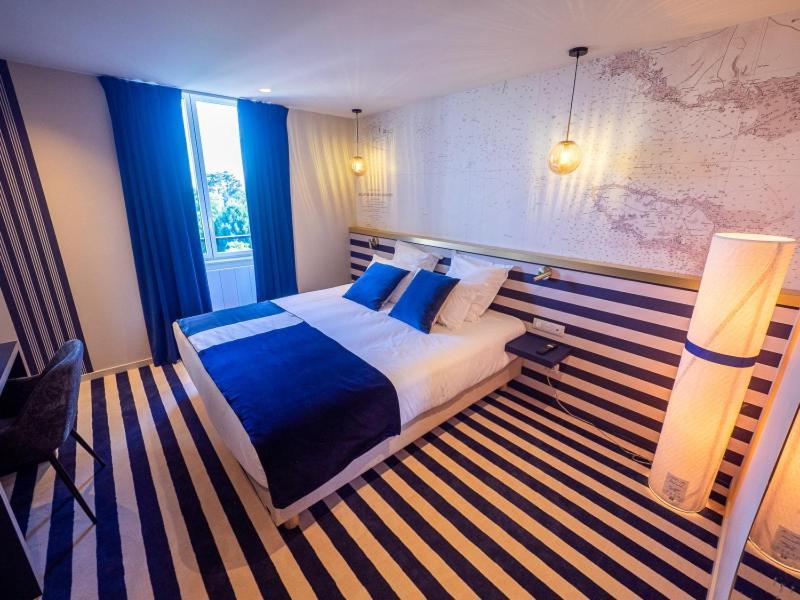 Hotel La Marine Groix Bagian luar foto